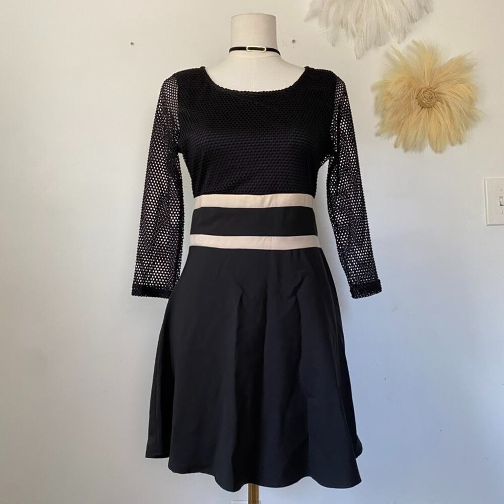 Umgee Womens Gothic Grunge Mini Dress Size M Mesh Sleeve Skater‎ Preppy New
